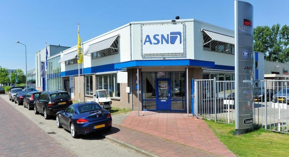 ASN Vestiging ASN Autoschade Gebr. van Leeuwen Naarden